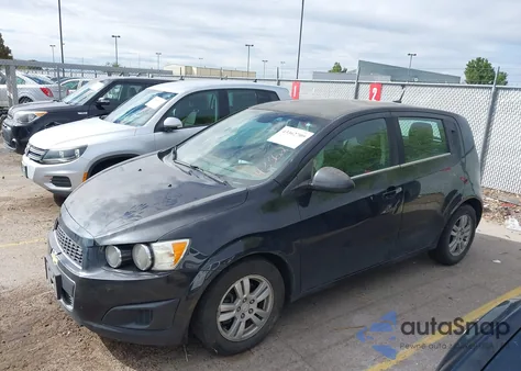 2014 Chevrolet Sonic Lt Auto из США, поврежденный, VIN 1G1JC6SH4E4101360